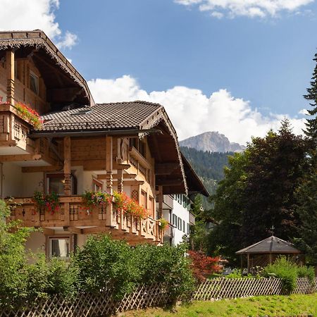 Appartamenti Ladina Campitello di Fassa Εξωτερικό φωτογραφία